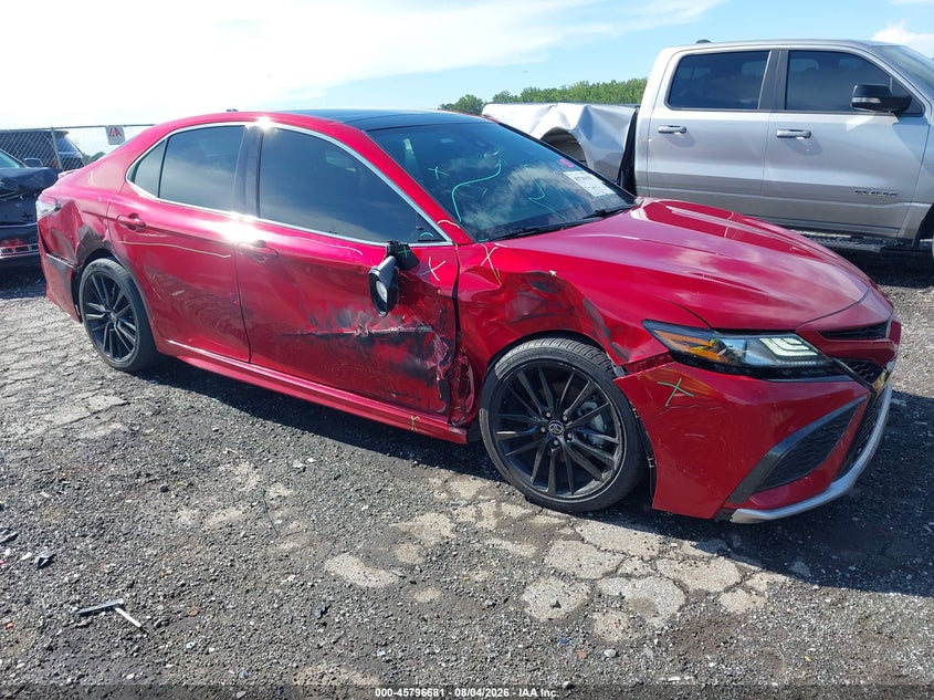 2021 TOYOTA CAMRY auction photo 1