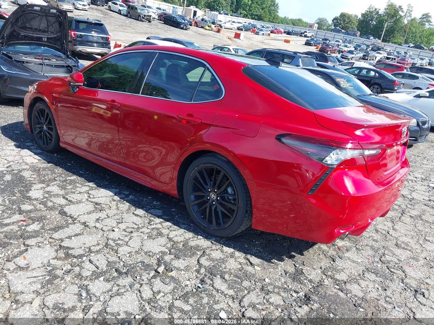2021 TOYOTA CAMRY auction photo 3