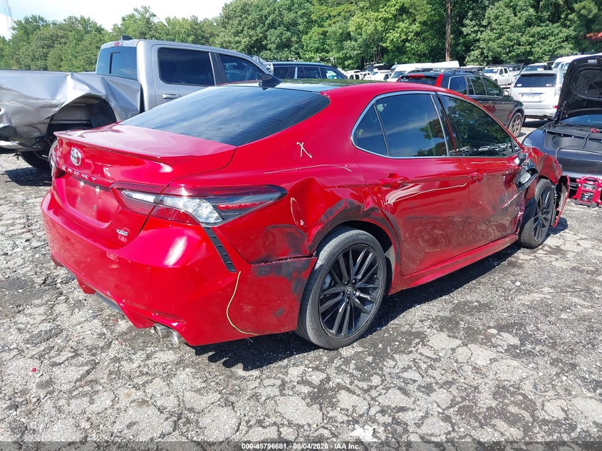 2021 TOYOTA CAMRY auction photo 4