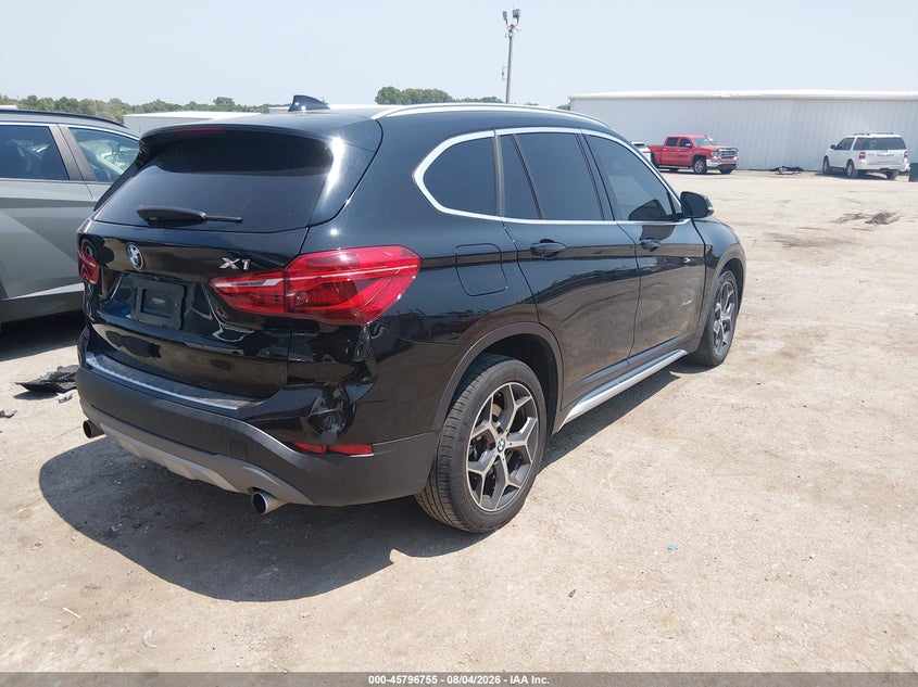 2018 BMW X1 auction photo 4