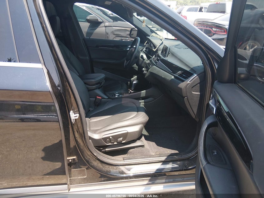 2018 BMW X1 auction photo 5