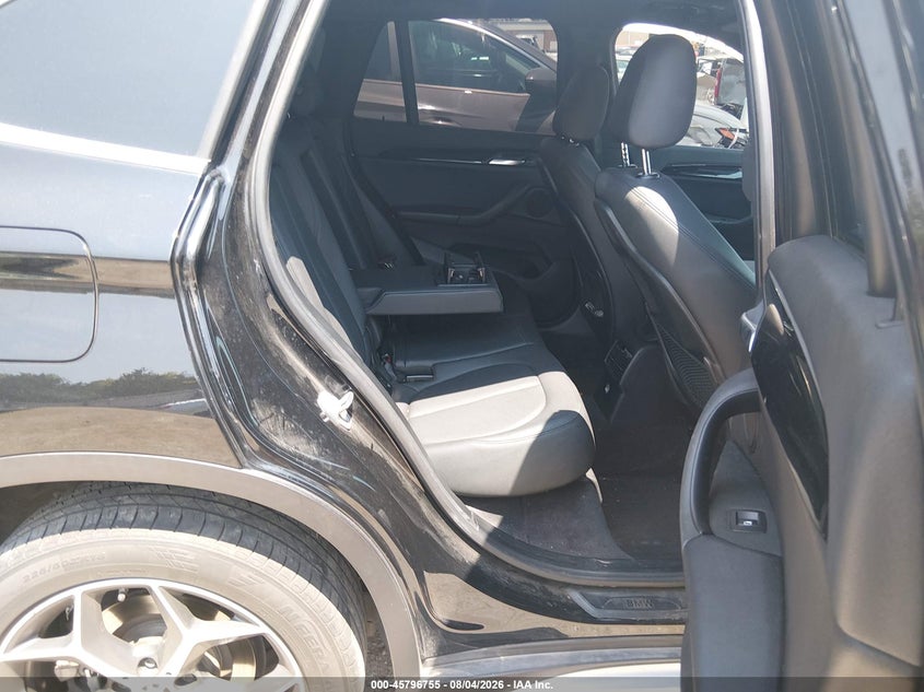 2018 BMW X1 auction photo 8