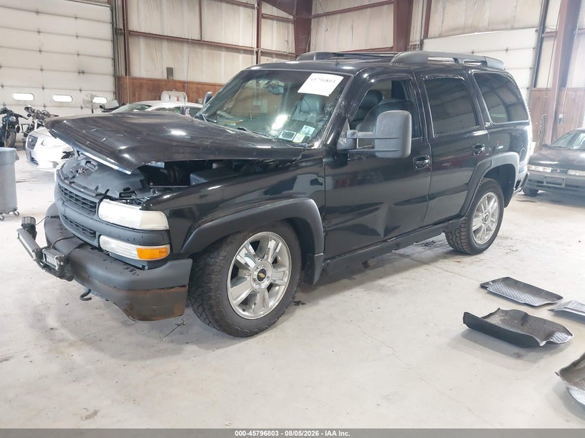 2002 CHEVROLET TAHOE auction photo 2