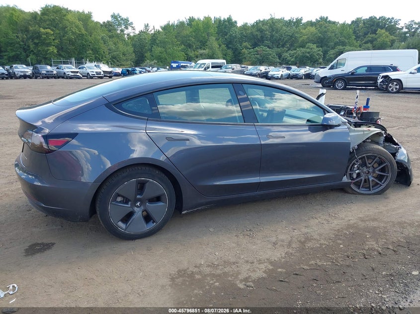 TESLA MODEL 3 - zdjęcie 21