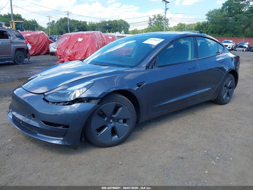 TESLA MODEL 3 - zdjęcie 2