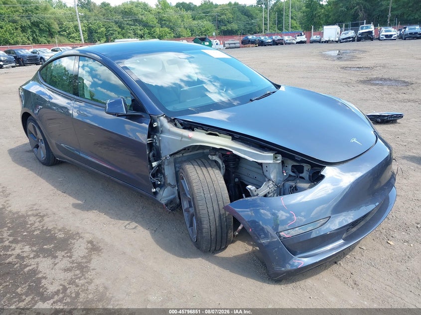 TESLA MODEL 3 - zdjęcie 6