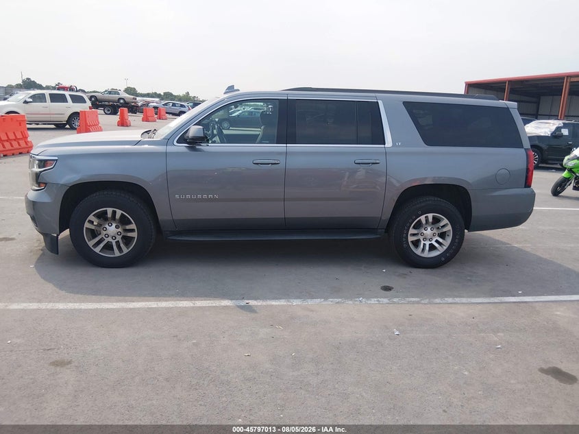 CHEVROLET SUBURBAN - zdjęcie 13