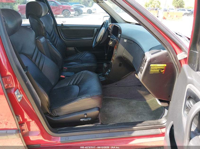 1994 SAAB 9000 auction photo 5