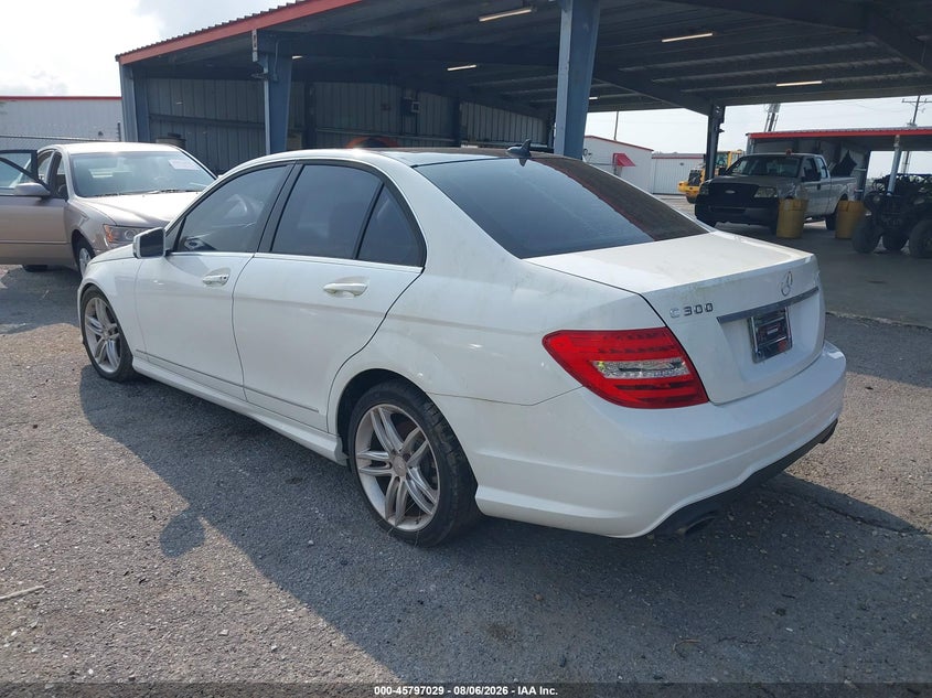 Vin: wddgf8ab7dr241430, lot: 46295860, mercedes-benz c 300 sport 4matic 20133