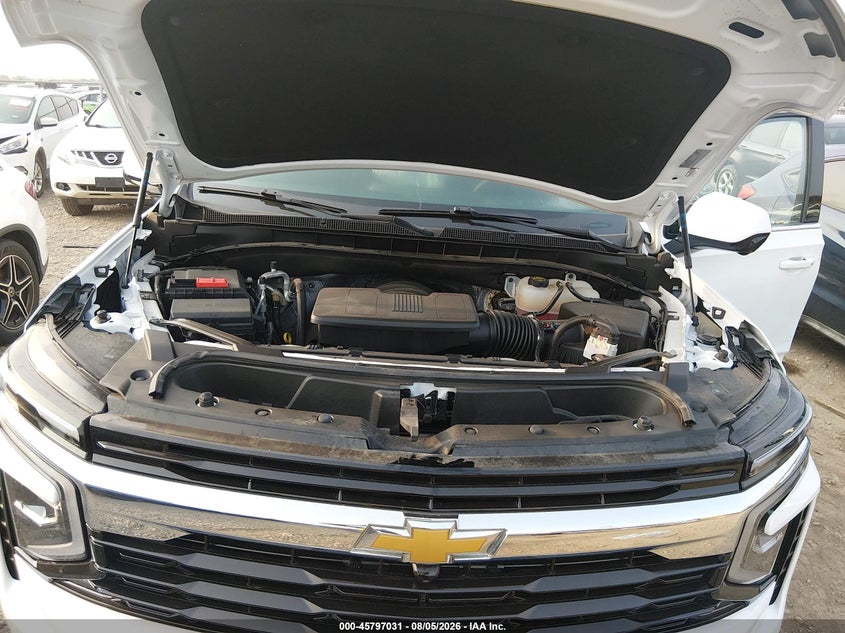 CHEVROLET SUBURBAN - zdjęcie 10