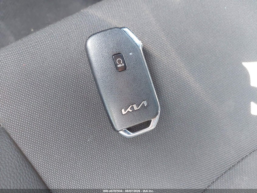 2023 KIA FORTE GT-LINE · Photo 11