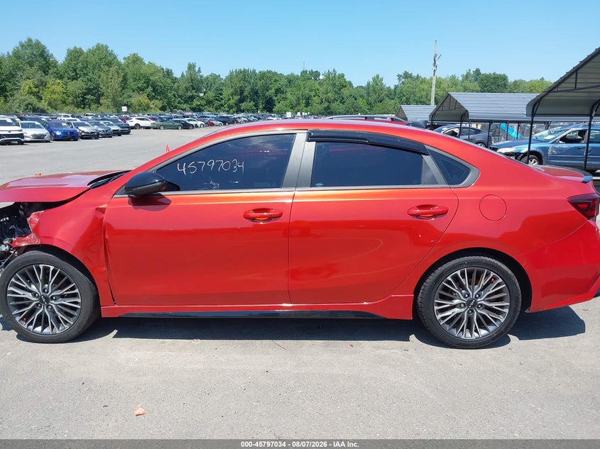 2023 KIA FORTE GT-LINE · Photo 15