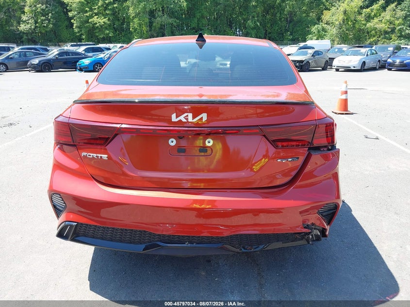 2023 KIA FORTE GT-LINE · Photo 17