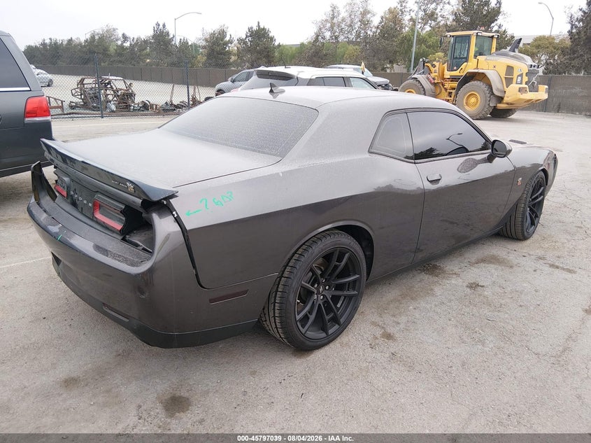 DODGE CHALLENGER - zdjęcie 4