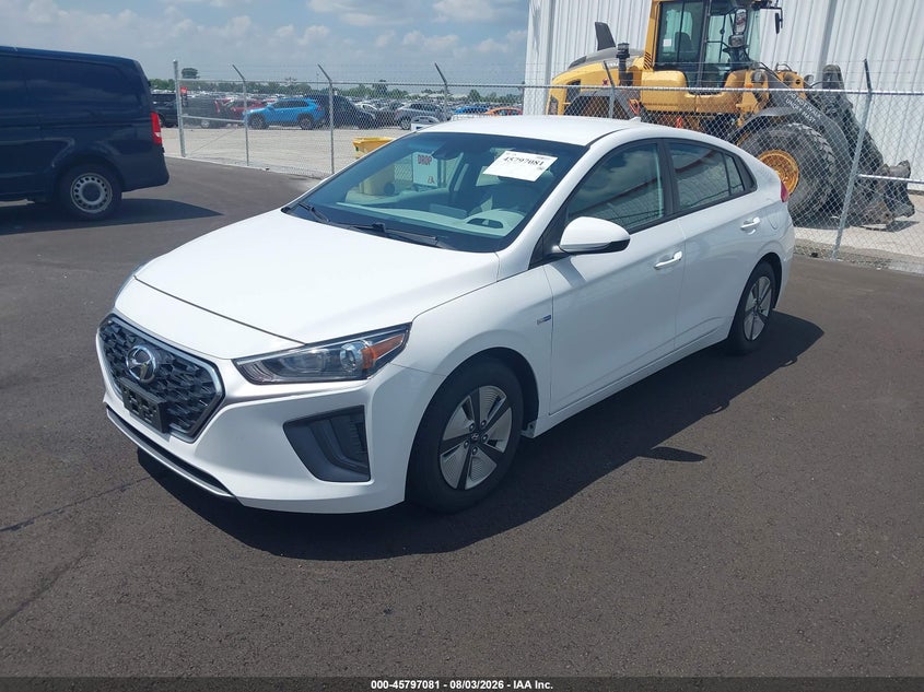 2020 HYUNDAI IONIQ HYBRID auction photo 2