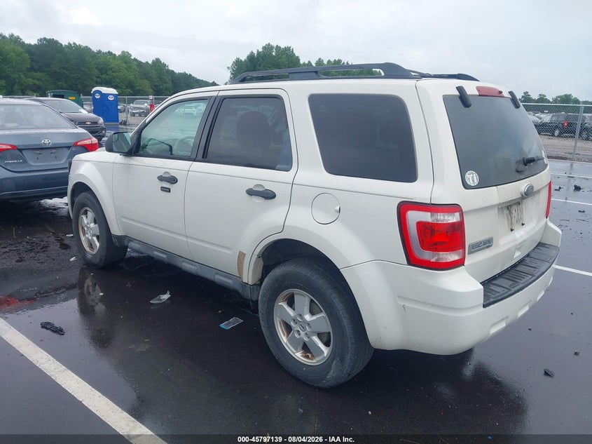Vin: 1fmcu0d7xckc51850, lot: 46295970, ford escape xlt 20123