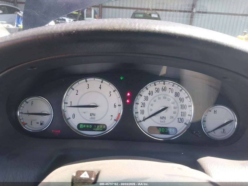 2001 CHRYSLER 300M auction photo 7