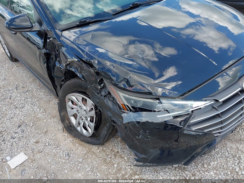 2020 HYUNDAI ELANTRA auction photo 6