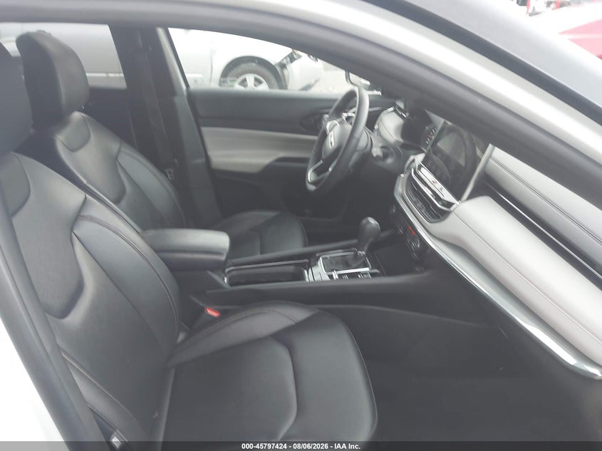2024 JEEP COMPASS auction photo 5