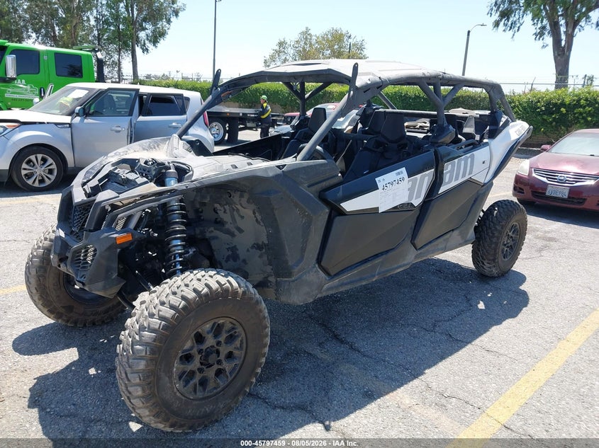 2019 CAN-AM MAVERICK X3 MAX auction photo 2