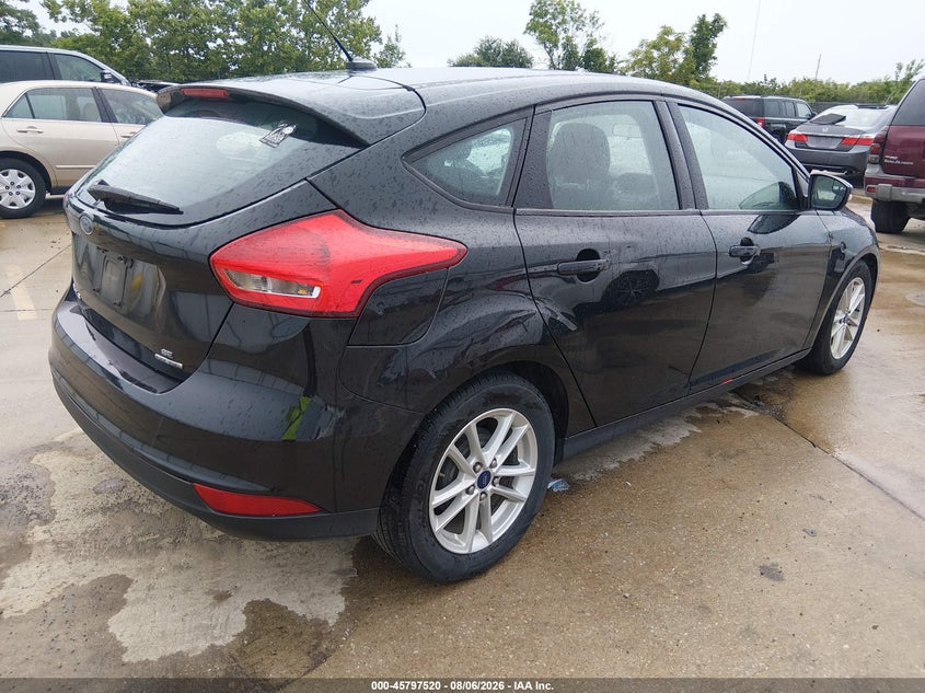 Vin: 1fadp3k2xfl385139, lot: 46296351, ford focus se 20154