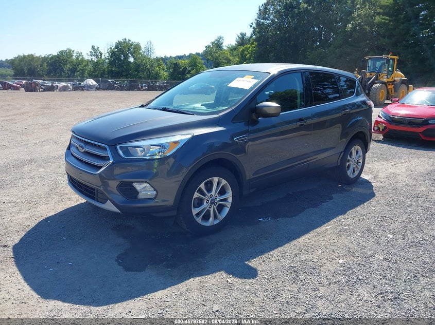 Vin: 1fmcu0gd0huc93781, lot: 46296413, ford escape se 20172