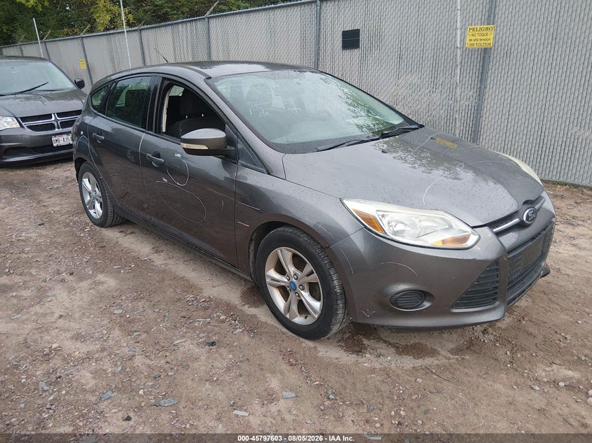 Vin: 1fadp3k29dl260789, lot: 46296434, ford focus se 2013 img_1