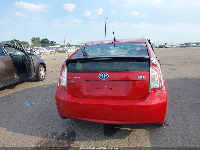 TOYOTA PRIUS - zdjęcie 17
