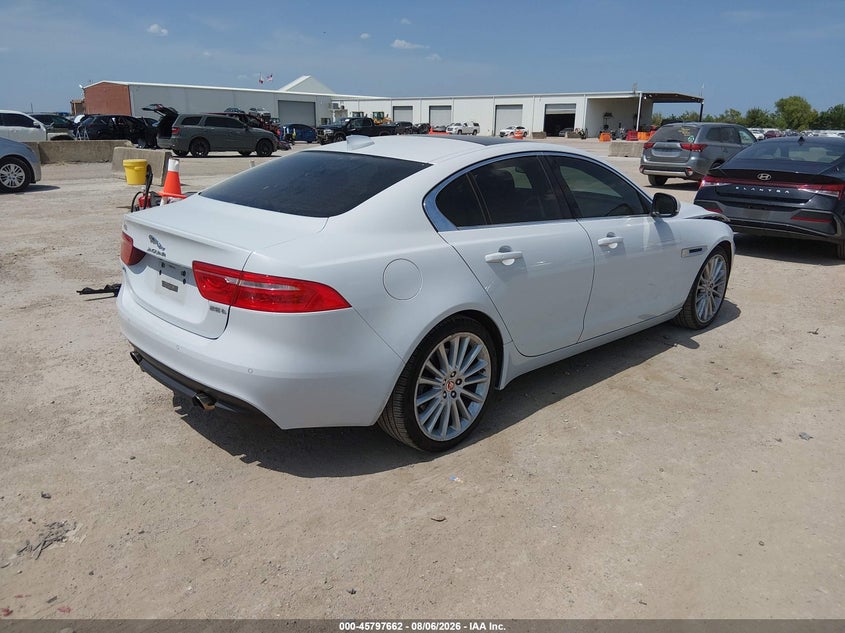 Vin: sajah4bv4ha947868, lot: 46296493, jaguar xe 35t first edition 20174