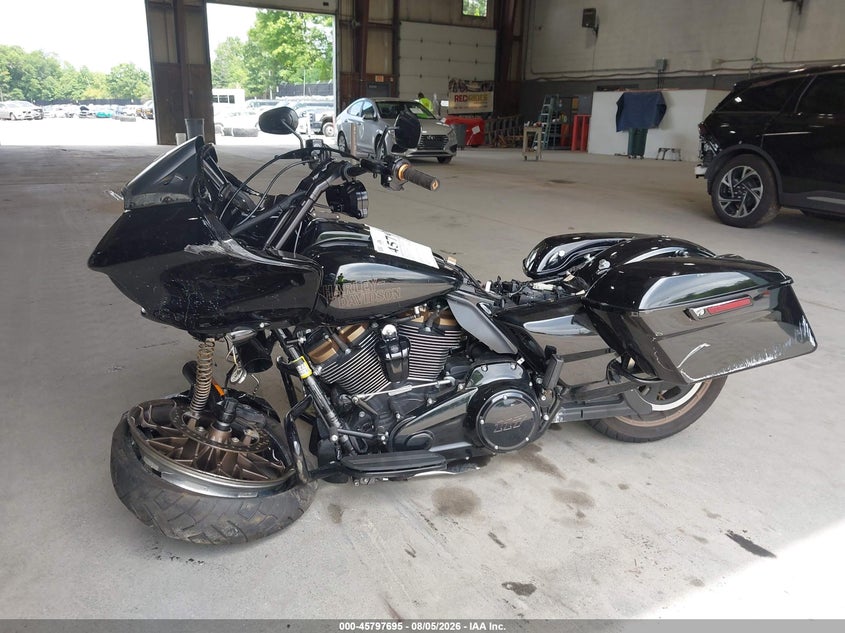 HARLEY-DAVIDSON FLTRXST 2022