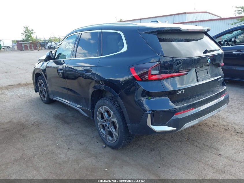 2023 BMW X1 XDRIVE28I · Photo 3