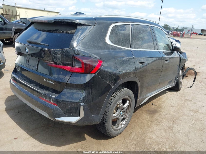 2023 BMW X1 XDRIVE28I · Photo 4