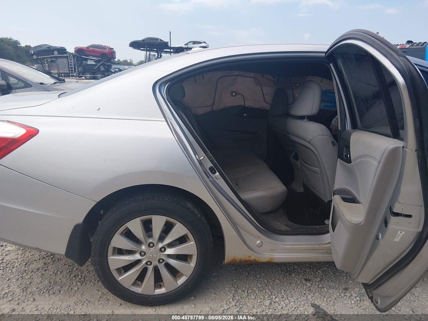 2014 HONDA ACCORD auction photo 8
