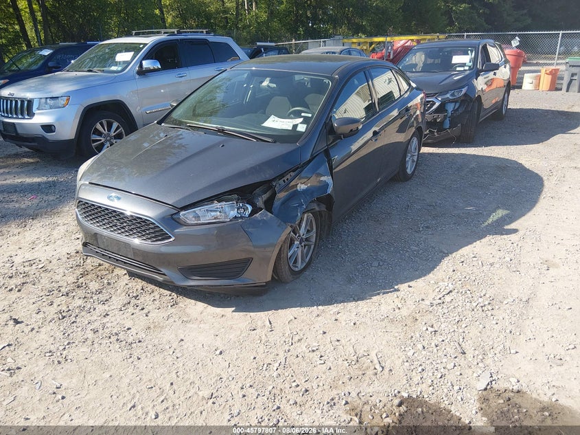Vin: 1fadp3f21hl330544, lot: 46296638, ford focus se 20172