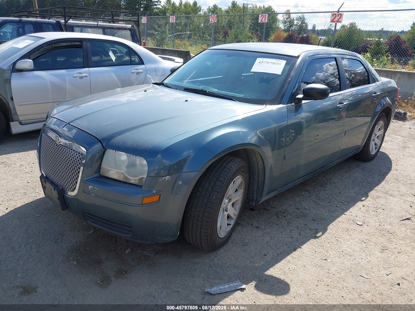 2006 CHRYSLER 300 SEDAN 2.7L V-6 DOHC, 190HP