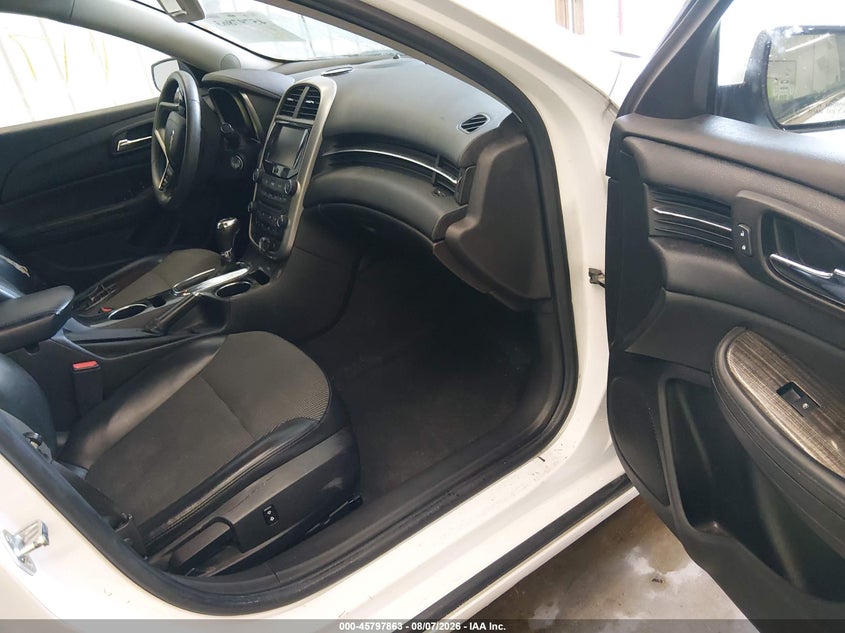 2015 CHEVROLET MALIBU auction photo 5