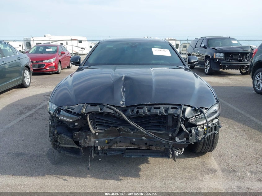 JAGUAR XE - zdjecie 13