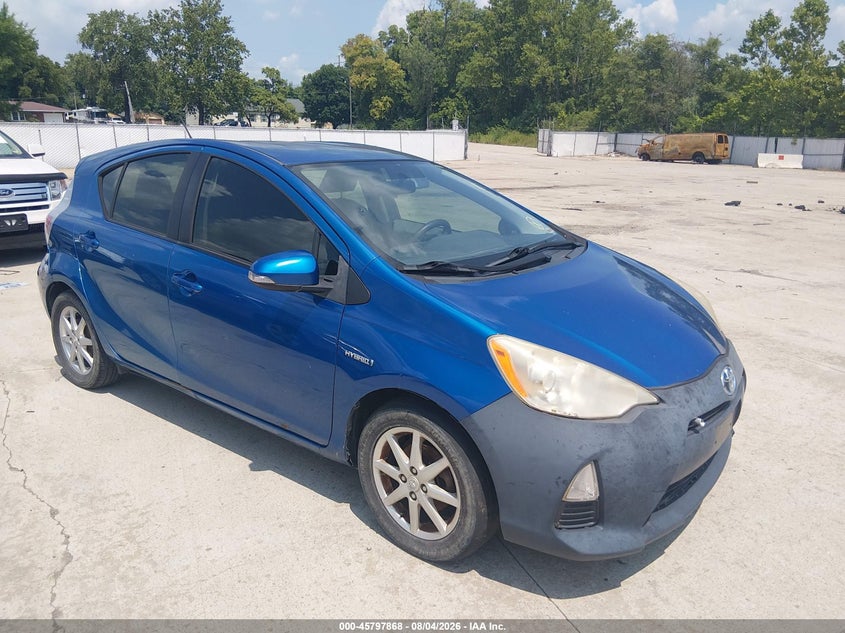 Vin: jtdkdtb35d1534763, lot: 46296699, toyota prius c three 2013 img_1