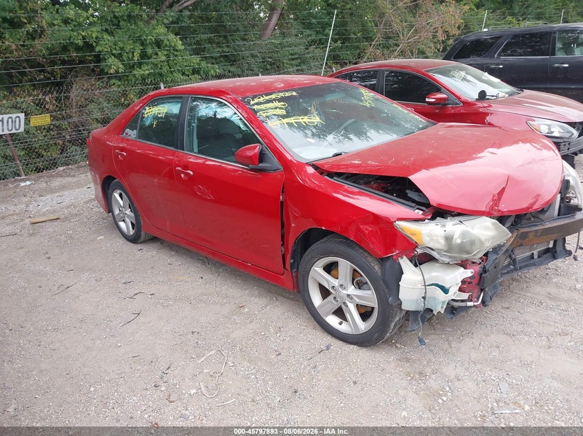 Vin: 4t1bf1fk3du677737, lot: 46296724, toyota camry se 2013 img_1