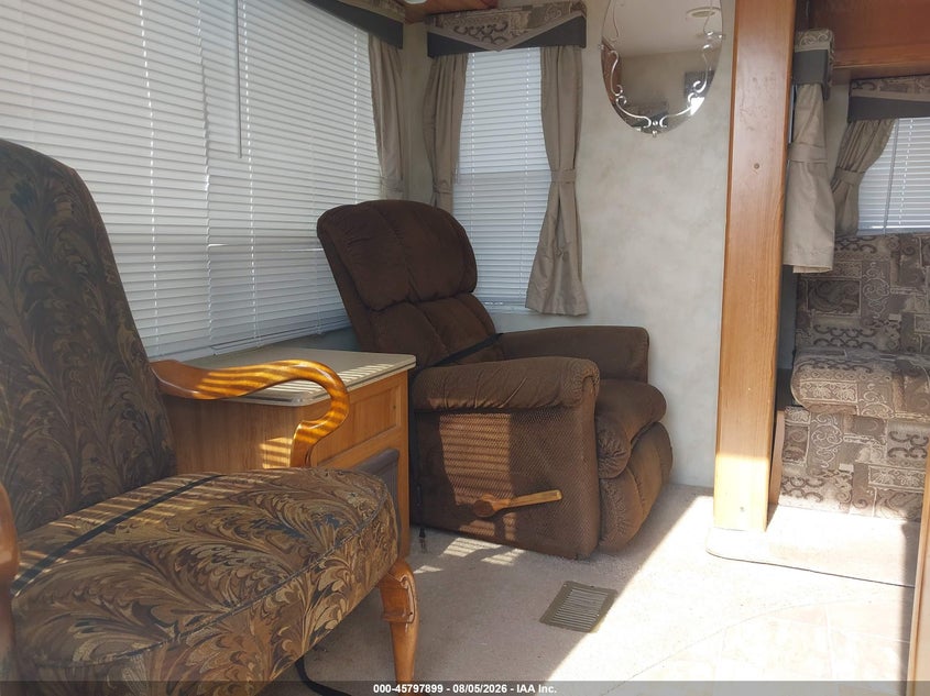 2006 PALOMINO PUMA 26RLS auction photo 5