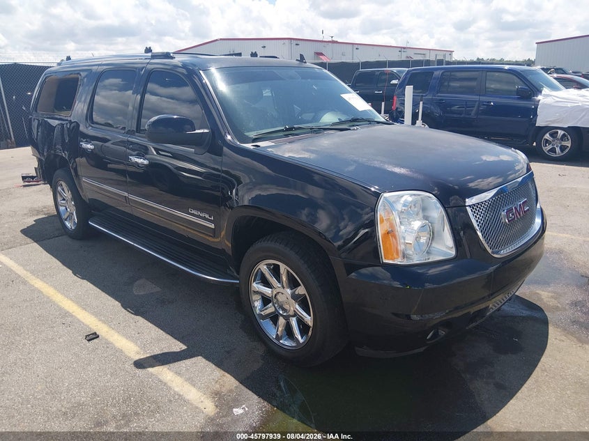 2014 GMC YUKON XL 1500 auction photo 1