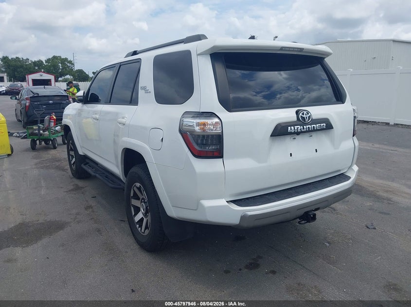 2024 TOYOTA 4RUNNER auction photo 3
