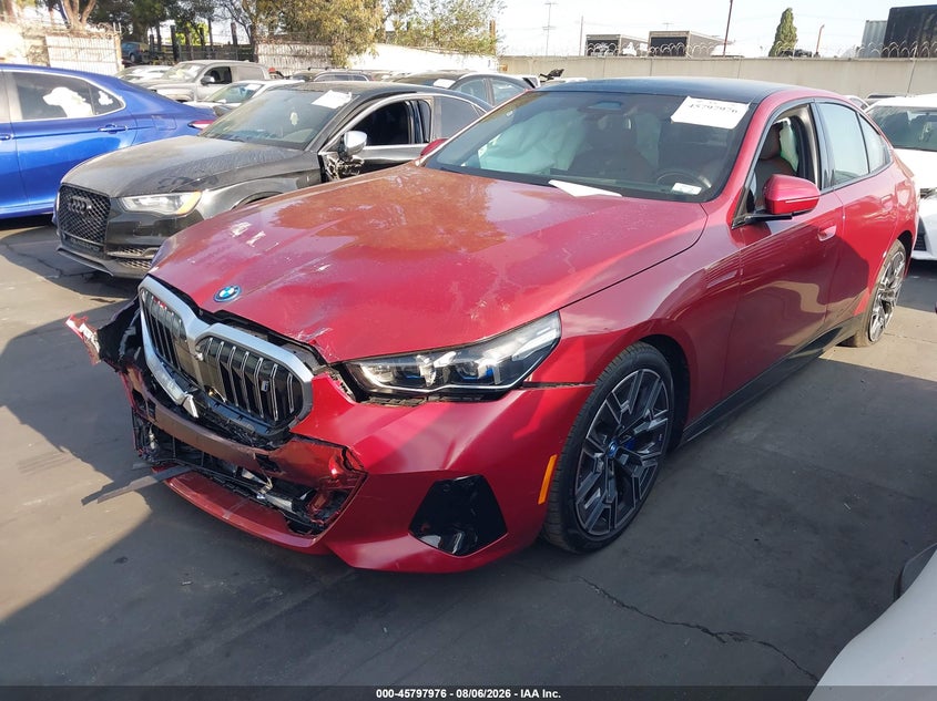 Vin: wby33fk05scu90150, lot: 46296807, bmw i5 edrive40 20252