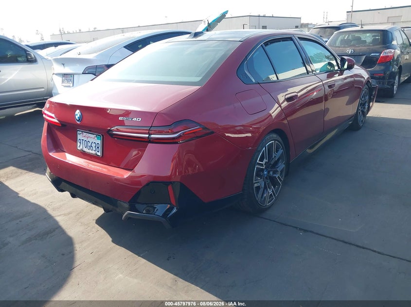 Vin: wby33fk05scu90150, lot: 46296807, bmw i5 edrive40 20254