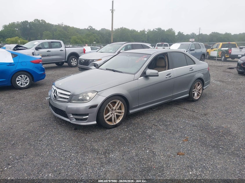 2013 MERCEDES-BENZ C 300 auction photo 2