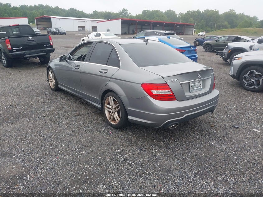 2013 MERCEDES-BENZ C 300 auction photo 3