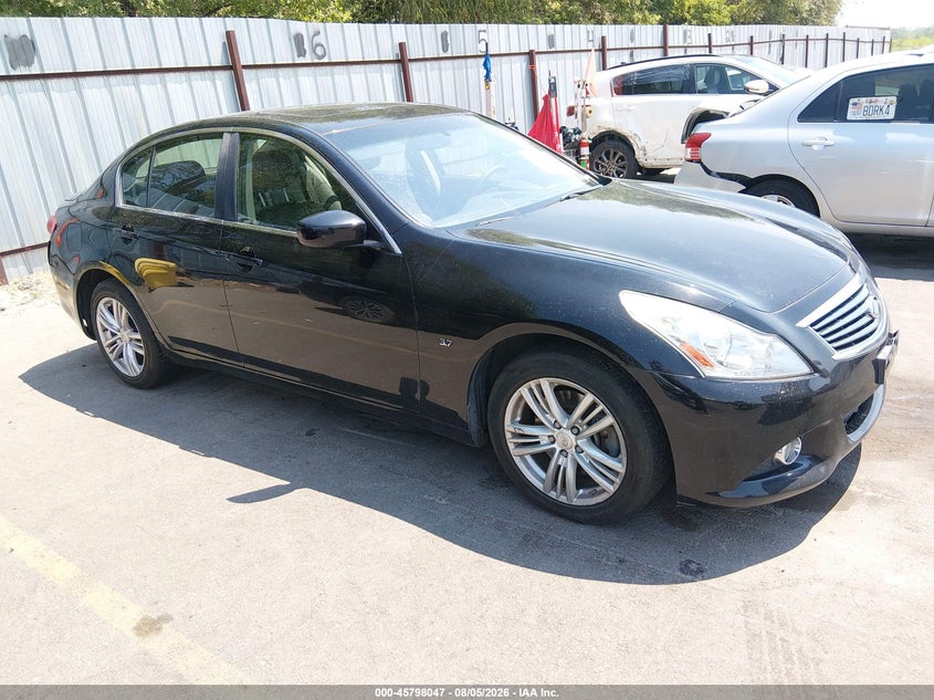 2015 INFINITI Q40 — zdjęcie główne z aukcji