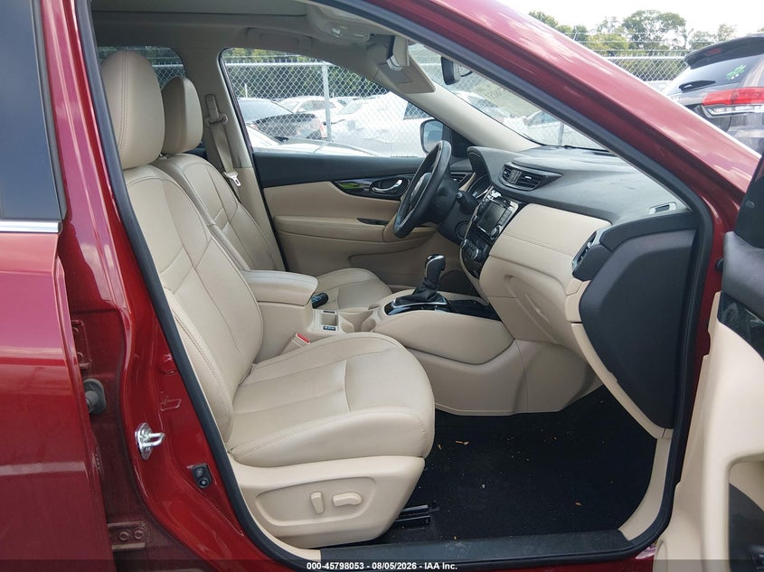 2019 NISSAN ROGUE auction photo 5