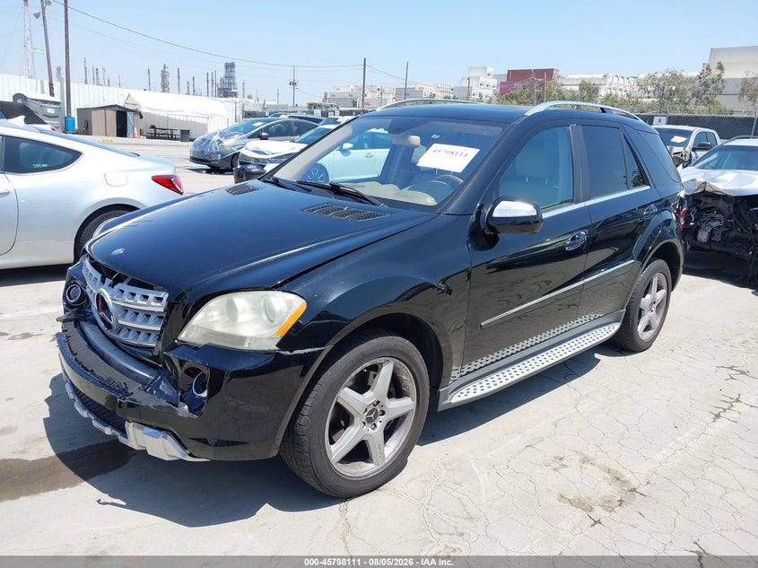 2009 Mercedes-Benz Ml 550 4Matic, Front & Rear, IAAI, VIN 4JGBB72E89A499959 — photo 2