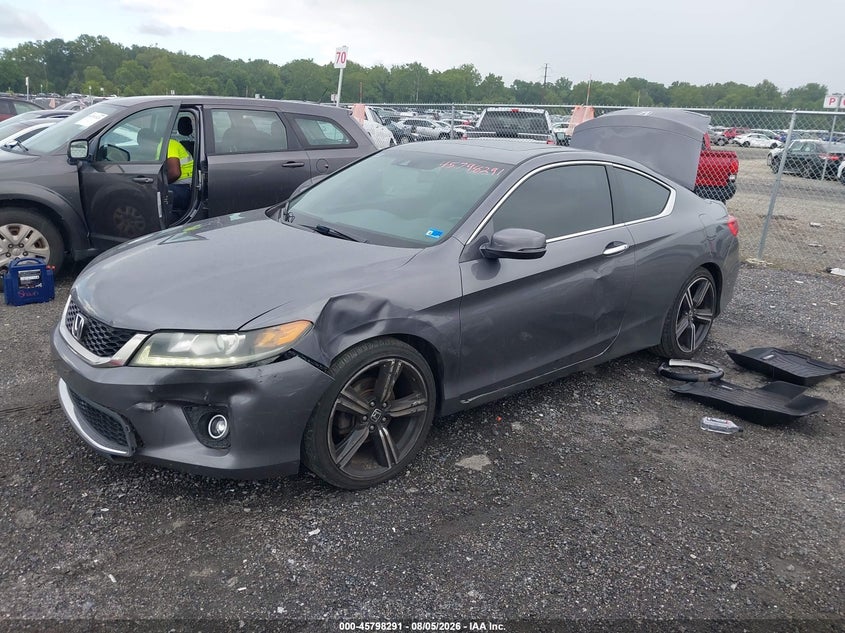 2013 Honda Accord, Left Front, IAAI, VIN 1HGCT2B85DA012908 — photo 2